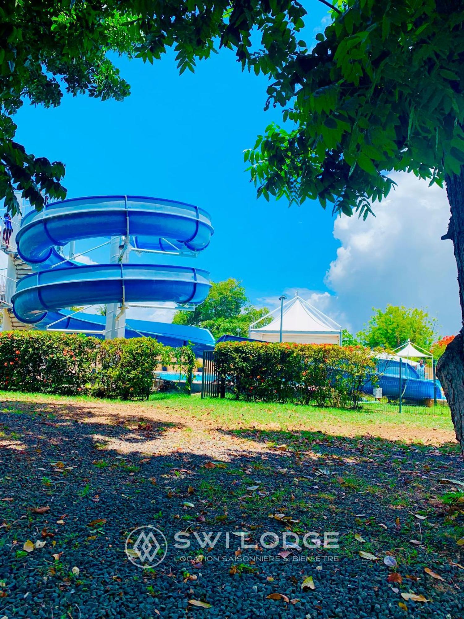 Swilodge Vue Sur Mer ! Petit Dejeuner Et Location De Voiture Possible Le Moule Ngoại thất bức ảnh